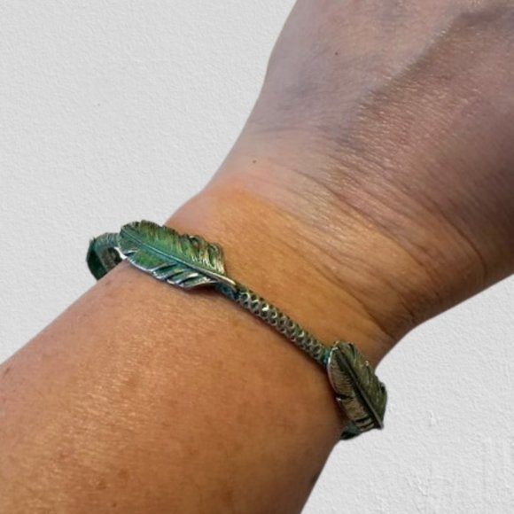 Boho Feather Bangle Bracelet  14988  NWT Boutique - Picture 5 of 7